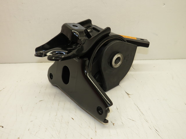 Left Side Transmission Mount Kit For 2004-2009 KIA Spectra/Spectra5 2.0L