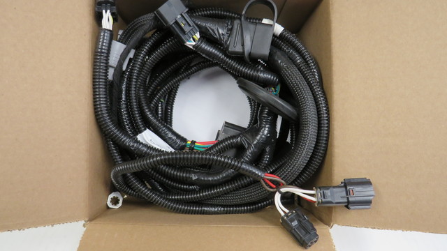 D9061ADUSA - Trailering: Tow Hitch Harness for Kia: Sportage Image