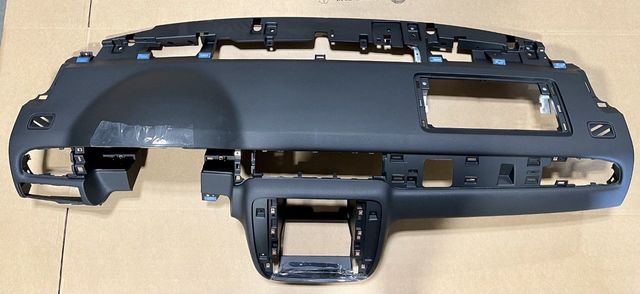 専用☆ 19331336 - Ebony Instrument Panel Upper Trim Panel GM