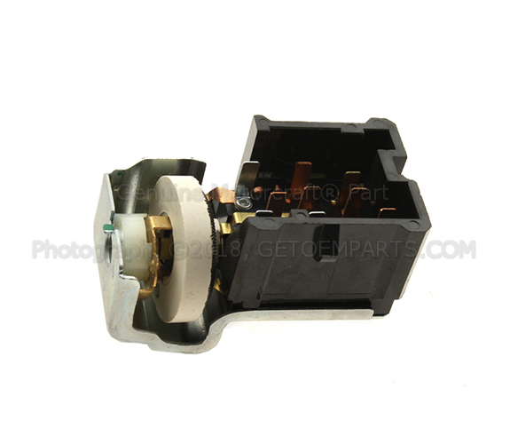 6C2Z11654A - Electrical: Headlamp Switch for Ford: Aerostar, Bronco, Bronco II, E-150, E-150 Club Wagon, E-150 Econoline, E-150 Econoline Club Wagon, E-250, E-250 Econoline, E-250 Econoline Club Wagon, E-350 Club Wagon, E-350 Econoline, E-350 Econoline Club Wagon, E-350 Super Duty, E-450 Econoline Super Duty, E-450 Super Duty, E-550 Econoline Super Duty, E-550 Super Duty, Econoline Super Duty, Escort, EXP, Explorer, F-150, F-250, F-250 HD, F-350, F-Super Duty, Mustang, Ranger, Tempo | Mercury: Lynx, Topaz Image