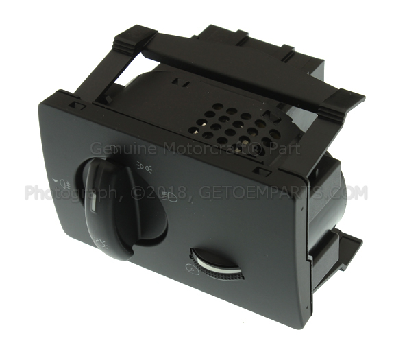 9T1Z11654A - Electrical: Headlamp Switch for Ford Image