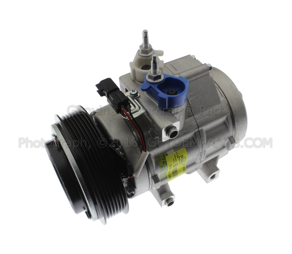 YCC318 - : Motorcraft™ A/C Compressor for Ford: F-250 Super Duty, F-350 Super Duty, F-450 Super Duty, F-550 Super Duty Image