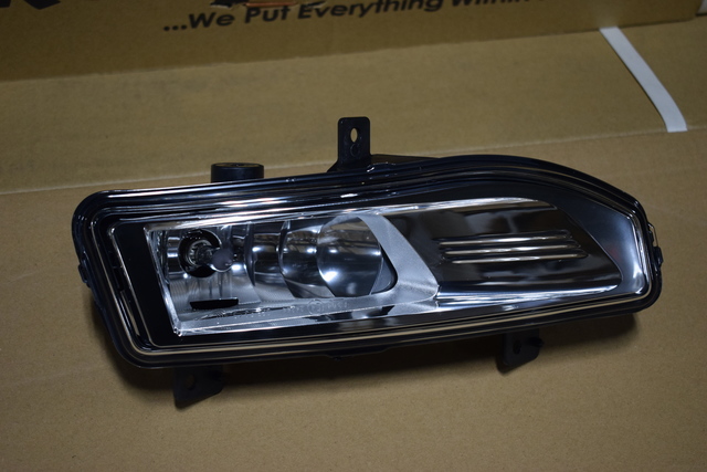 26155-8995F - Fog Lamp Assembly | World OEM Parts Nissan
