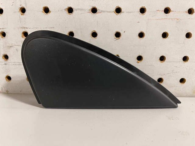 パーツ Mgnad OEM 2014-2019 Toyota Corolla Fender Filler Panel Part # 60118