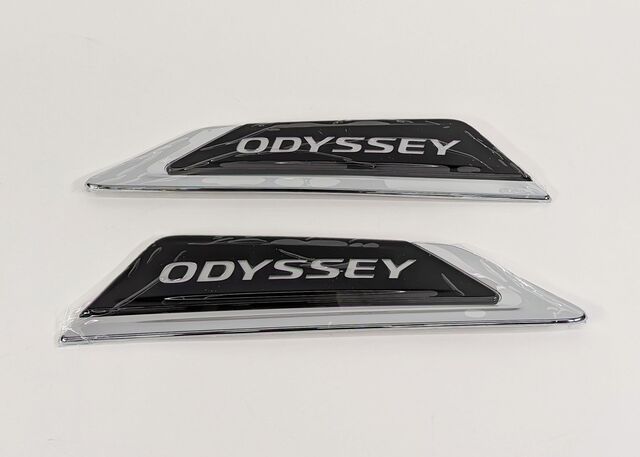 8F59THR100A - Exterior: 2021-2025 Honda Odyssey - Exterior Emblem Kit Front Fender Odyssey for Honda: Odyssey Image