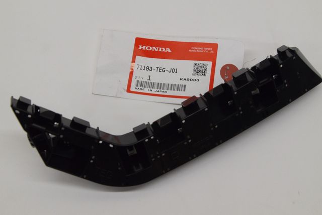 71193-TEG-J01 - 2020 Honda Civic - Spacer R Front Bumper Side