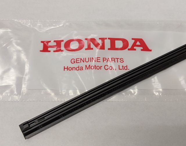 76622-STK-A02 - 2007-2017 Honda - Rubber Blade (650MM) | All