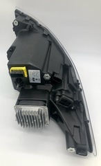 VOLVO 23680018 - HEADLAMP - Volvo (23680018)