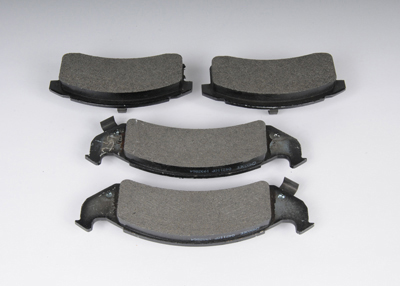 19152635 - Brakes: Brake Pads for Buick: LeSabre, Park Avenue, Riviera | Chevrolet: Camaro, Lumina APV | Oldsmobile: 88, 98, Aurora, LSS, Regency, Silhouette | Pontiac: Bonneville, Firebird, Trans Sport Image