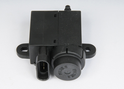 10137639 - Emission System: Control Solenoid for Chevrolet: Blazer, C1500, C2500, C3500, C3500HD, G30, K1500 Pickup, K2500 Pickup, K3500 Pickup, Lumina APV, P30, R2500, R3500, S10, S10 Blazer, Suburban C1500, Suburban C2500, Suburban K1500, Suburban K2500, Suburban R2500, Tahoe, V3500 | GMC: C1500 Pickup, C2500 Pickup, C3500 Pickup, C3500HD, G3500, Jimmy, Jimmy S15, K1500 Pickup, K2500 Pickup, K3500 Pickup, P3500, R2500 Pickup, R3500 Pickup, S15, Sonoma, Suburban C1500, Suburban C2500, Suburban K1500, Suburban K2500, Suburban R2500, Syclone, Typhoon, V3500, Yukon | Oldsmobile: Bravada, Silhouette | Pontiac: Grand Am, Sunbird, Trans Sport Image