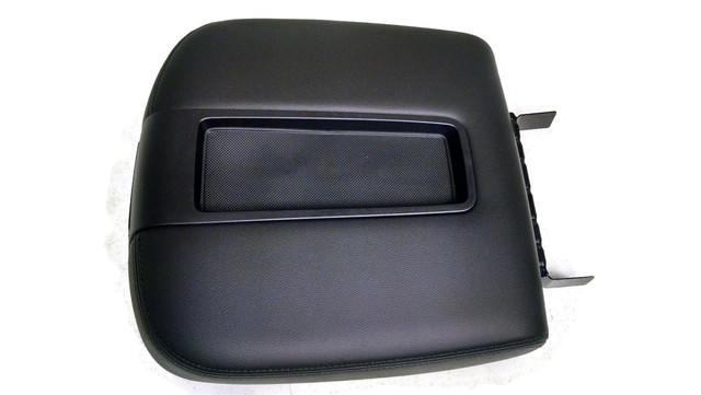 19328718 - Body: Lid Assembly for Chevrolet: Silverado 1500, Silverado 2500 HD, Silverado 3500 HD | GMC: Sierra 1500, Sierra 2500 HD, Sierra 3500 HD Image