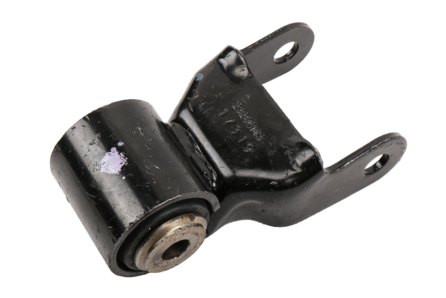 23286143 - : Shackle Asm-Rr Spr for Chevrolet: Express 1500, Express 2500, Express 3500 | GMC: Savana 1500, Savana 2500, Savana 3500 Image