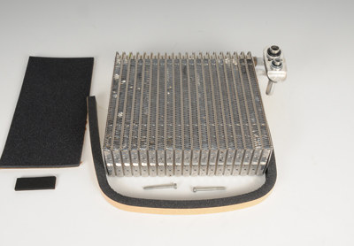 25913637 - HVAC: Evaporator Core for Chevrolet: Malibu | Pontiac: G6 | Saturn: Aura Image