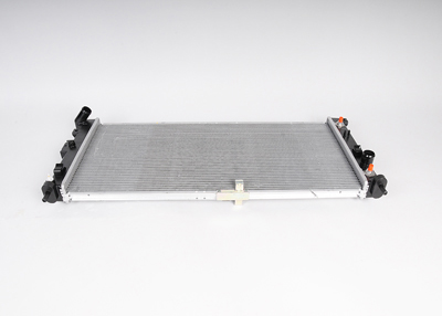 15892121 - Cooling System: Radiator for Buick: Terraza | Chevrolet: Uplander | Pontiac: Montana | Saturn: Relay Image