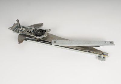 16632439 - Body: Regulator for Buick: Skylark | Oldsmobile: Achieva, Cutlass | Pontiac: Grand Am Image