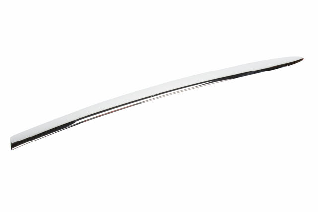 15200596 - Body: Body Side Molding for GMC: Sierra 1500, Sierra 1500 Classic, Sierra 1500 HD, Sierra 1500 HD Classic, Sierra 2500, Sierra 2500 HD, Sierra 2500 HD Classic, Sierra 3500, Sierra 3500 Classic, Sierra 3500 HD Image