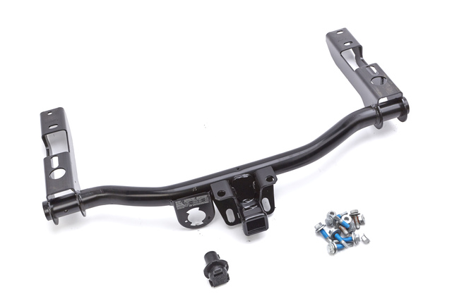 12497968 - Body: Trailer Hitch for Chevrolet: Silverado 1500, Silverado 1500 HD, Silverado 2500, Silverado 2500 HD, Silverado 2500 HD Classic, Silverado 3500, Silverado 3500 Classic, Silverado 3500 HD | GMC: Sierra 1500, Sierra 1500 HD, Sierra 2500, Sierra 2500 HD, Sierra 2500 HD Classic, Sierra 3500, Sierra 3500 Classic, Sierra 3500 HD Image