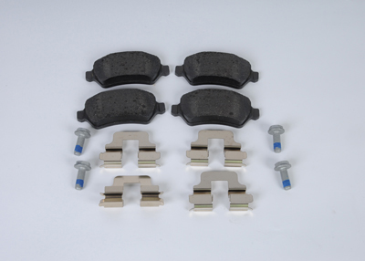93193613 - Brakes: Brake Pads for Saturn: Astra Image