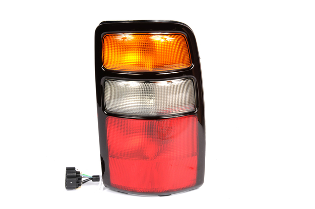 15832092 - Electrical: Combo Lamp Assembly for Chevrolet: Suburban 1500, Suburban 2500, Tahoe | GMC: Yukon, Yukon XL 1500, Yukon XL 2500 Image