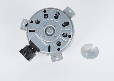 20903476 - Cooling System: Fan Motor for Chevrolet: Avalanche, Silverado 1500, Suburban 1500, Suburban 2500, Tahoe | GMC: Sierra 1500, Yukon, Yukon XL 1500, Yukon XL 2500 Image