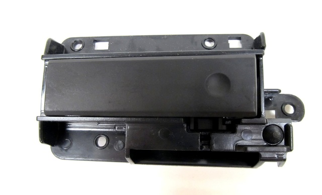 15914996 - Body: Latch for Chevrolet: Silverado 1500, Silverado 2500 HD, Silverado 3500 HD | GMC: Sierra 1500, Sierra 2500 HD, Sierra 3500 HD Image