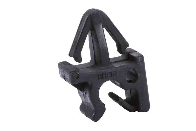 96258311 - : Multi-Purpose Clip for GM Image