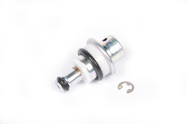 92193772 - Fuel System: Pressure Reg for GM Image