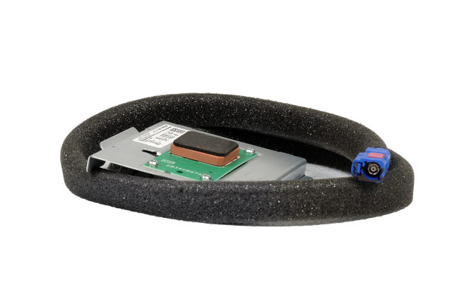 22921442 - Electrical: GPS Antenna for Cadillac: Escalade, Escalade ESV, Escalade EXT | Chevrolet: Equinox, Tahoe | GMC: Yukon | Pontiac: Torrent Image