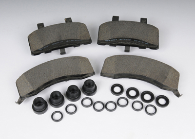 19152634 - Brakes: Disc Brake Pad Set for Chevrolet: C2500, C3500, C3500HD, Express 2500, Express 3500, K2500 Pickup, K3500 Pickup, P30, Suburban C1500, Suburban C2500, Suburban K1500, Suburban K2500, Tahoe | GMC: C2500 Pickup, C3500 Pickup, C3500HD, K2500 Pickup, K3500 Pickup, Savana 2500, Savana 3500, Suburban C1500, Suburban C2500, Suburban K1500, Suburban K2500, Yukon Image