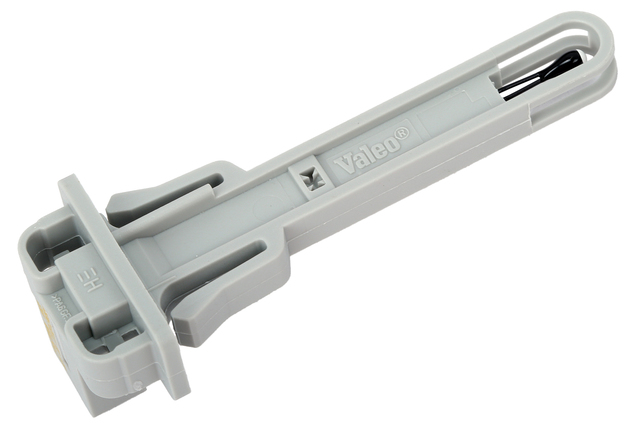 39090811 - HVAC: Temp Sensor for Cadillac: Escalade, Escalade ESV | Chevrolet: Silverado 1500, Silverado 1500 LTD, Silverado 2500 HD, Silverado 3500 HD, Suburban, Tahoe | GMC: Sierra 1500, Sierra 1500 Limited, Sierra 2500 HD, Sierra 3500 HD, Yukon, Yukon XL Image