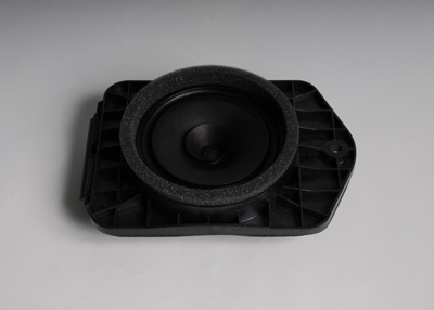 25937105 - Body: Rear Dr Speaker for Chevrolet: Silverado 1500, Silverado 2500 HD, Silverado 3500 HD | GMC: Sierra 1500, Sierra 2500 HD, Sierra 3500 HD Image