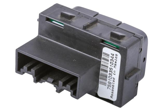 22827591 - Body: Tract Control Switch for Chevrolet: Suburban | GMC: Yukon XL Image