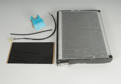 25865640 - : Air Conditioning Evaporator Core Kit for Cadillac: CTS Image