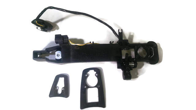 25864471 - : Driver Side Front Exterior Door Handle Bracket with Seals for Cadillac: CTS, STS Image