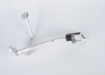 20821216 - HVAC: Rear Suction Hose for Buick: Enclave | Chevrolet: Traverse | GMC: Acadia | Saturn: Outlook Image