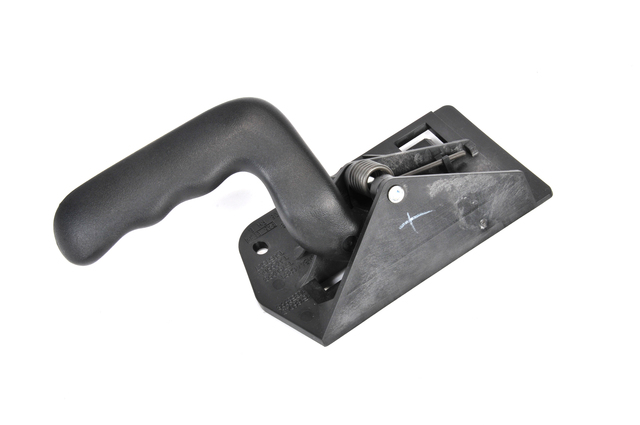 15760298 - Body: Handle, Inside for Chevrolet: Avalanche 1500, Avalanche 2500, Silverado 1500, Silverado 1500 Classic, Silverado 1500 HD, Silverado 1500 HD Classic, Silverado 2500, Silverado 2500 HD, Silverado 2500 HD Classic, Silverado 3500, Silverado 3500 Classic, Silverado 3500 HD, Suburban 1500, Suburban 2500, Tahoe | GMC: Sierra 1500, Sierra 1500 Classic, Sierra 1500 HD, Sierra 1500 HD Classic, Sierra 2500, Sierra 2500 HD, Sierra 2500 HD Classic, Sierra 3500, Sierra 3500 Classic, Sierra 3500 HD, Yukon, Yukon XL 1500, Yukon XL 2500 Image