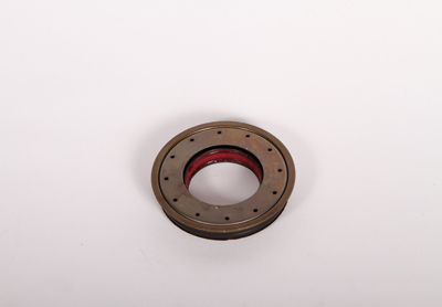25968537 - Suspension: Axle Seal for Cadillac: CTS, SRX, STS | Pontiac: Solstice | Saturn: Sky Image