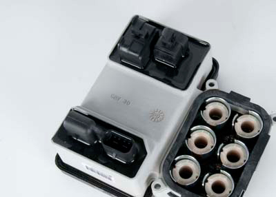 12474473 - Electrical: Control Module for Chevrolet: Express 1500, Express 2500, Express 3500, P30 | GMC: Savana 1500, Savana 2500, Savana 3500 Image