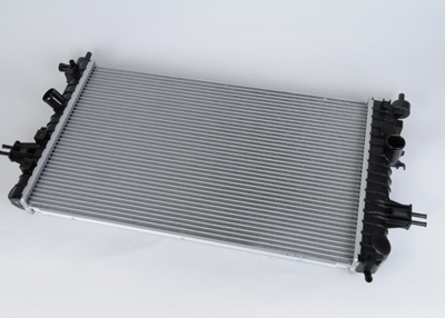 13145211 - Cooling System: Radiator Assembly for Saturn: Astra Image