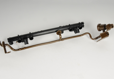 17120039 - Fuel System: Fuel Rail for Chevrolet: C2500, C3500, C3500HD, Express 3500, K2500 Pickup, K3500 Pickup, Suburban C2500, Suburban K2500 | GMC: C2500 Pickup, C3500 Pickup, C3500HD, K2500 Pickup, K3500 Pickup, Savana 3500, Suburban C2500, Suburban K2500 Image