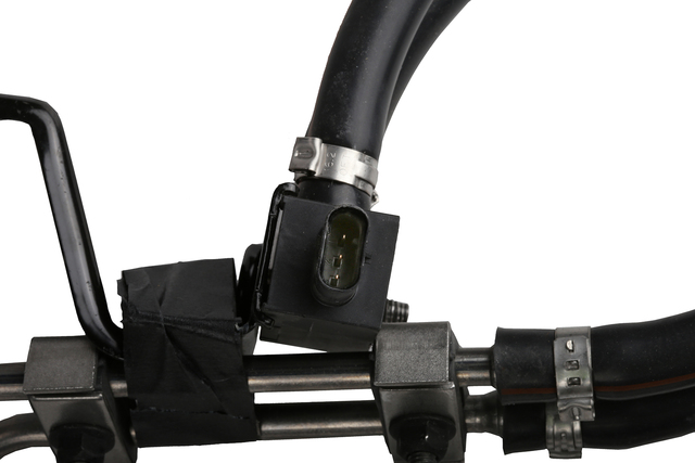 84277119 - : Exhaust Pressure Differential Sensor Pipe for GM Image