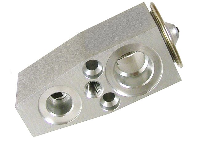 52495729 - HVAC: Expansion Valve for Buick: LaCrosse | Cadillac: Escalade ESV | Chevrolet: Cobalt, HHR, Impala, Malibu, Monte Carlo, Suburban 1500, Suburban 2500 | GMC: Yukon XL 1500, Yukon XL 2500 | Pontiac: G5, G6, Grand Prix | Saturn: Aura, Ion Image