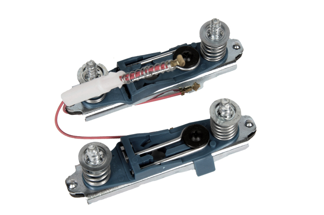 16823263 - Steering: Horn Contact for Chevrolet: Express 2500, Express 3500, Silverado 1500, Silverado 1500 HD, Silverado 2500, Silverado 2500 HD, Silverado 3500 | GMC: Savana 2500, Savana 3500, Sierra 1500, Sierra 1500 HD, Sierra 2500, Sierra 2500 HD, Sierra 3500 Image