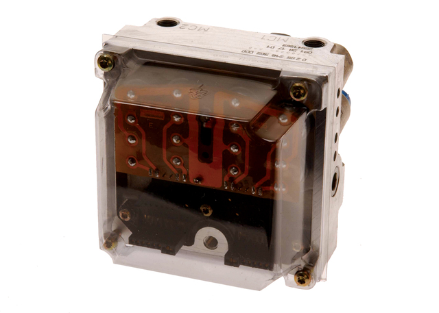 25641263 - Electrical: Modulator for Buick: LeSabre, Park Avenue | Oldsmobile: 88, 98, LSS, Regency | Pontiac: Bonneville Image