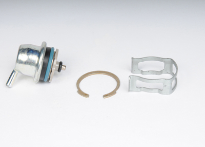 19245527 - Fuel System: Fuel Pressure Regulator for Cadillac: DeVille, Eldorado, Seville | Oldsmobile: Aurora, Intrigue Image