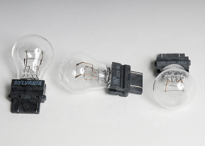 15883346 - Electrical: Bulb for Buick: Century, Commercial Chassis, LaCrosse, LeSabre, Park Avenue, Regal, Riviera, Roadmaster, Skylark | Cadillac: 60 Special, DeVille, Escalade, Fleetwood, Seville | Chevrolet: Blazer, C1500, C2500, C3500, Camaro, Caprice, Cavalier, Classic, Colorado, Cruze, Cruze Limited, Impala, K1500 Pickup, K2500 Pickup, K3500 Pickup, Lumina, Lumina APV, Malibu, Monte Carlo, S10, Suburban C1500, Suburban C2500, Suburban K1500, Suburban K2500, Tahoe, Venture | GMC: C1500 Pickup, C2500 Pickup, C3500 Pickup, Canyon, Envoy, Envoy XUV, Jimmy, K1500 Pickup, K2500 Pickup, K3500 Pickup, Sonoma, Suburban C1500, Suburban C2500, Suburban K1500, Suburban K2500, Yukon | Hummer: H2 | Oldsmobile: 98, Achieva, Alero, Aurora, Bravada, Custom Cruiser, Cutlass, Cutlass Supreme, Intrigue, Silhouette | Pontiac: Aztek, Bonneville, G5, G6, Grand Am, Grand Prix, Montana, Solstice, Sunfire, Trans Sport | Saturn: Aura, SW1, SW2, Vue Image