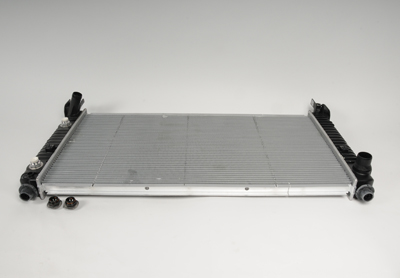 89019167 - Cooling System: Radiator for Chevrolet: Avalanche 2500, Silverado 2500 HD, Silverado 3500, Suburban 2500 | GMC: Sierra 2500 HD, Sierra 3500, Yukon XL 2500 Image