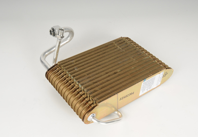 52457704 - : Evaporator Core for Buick: LeSabre, Park Avenue | Cadillac: 60 Special, DeVille, Fleetwood | Oldsmobile: 88, 98 | Pontiac: Bonneville Image