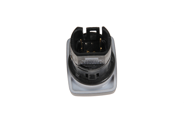 15256583 - Body: Tract Control Switch for GM Image