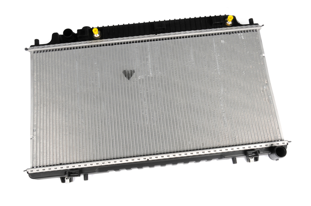 92253246 - Cooling System: Radiator for GM Image